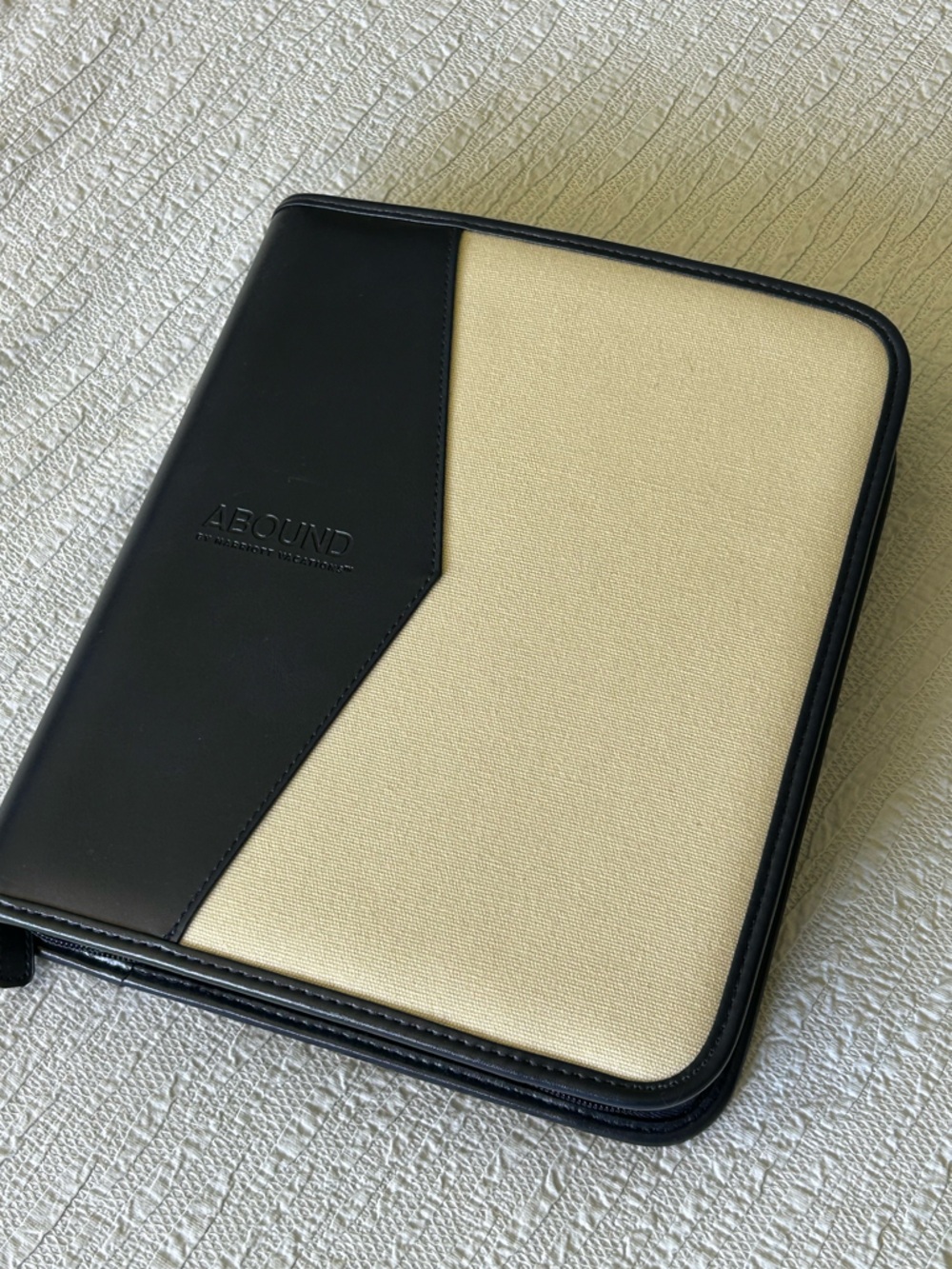 Large Travel Organizer with Abound logo